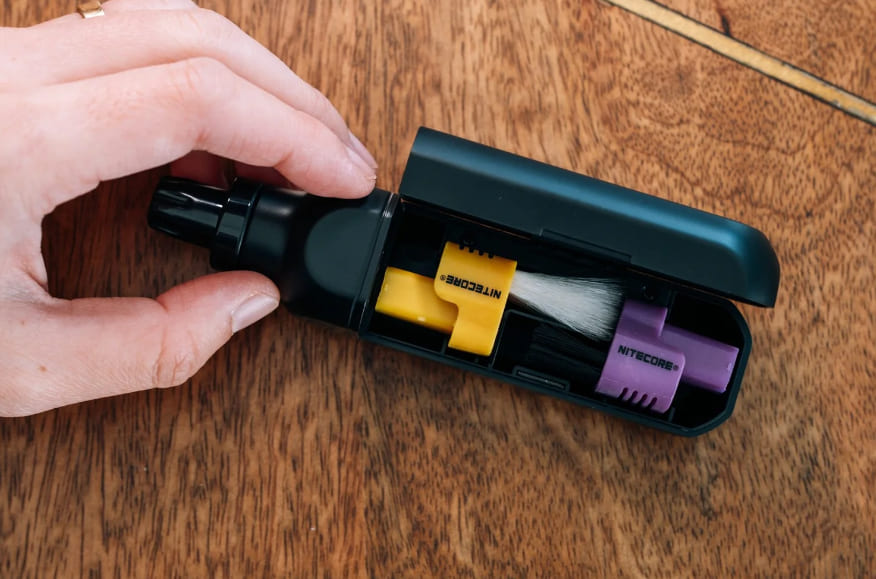 lens pen for cleaning camera lenses